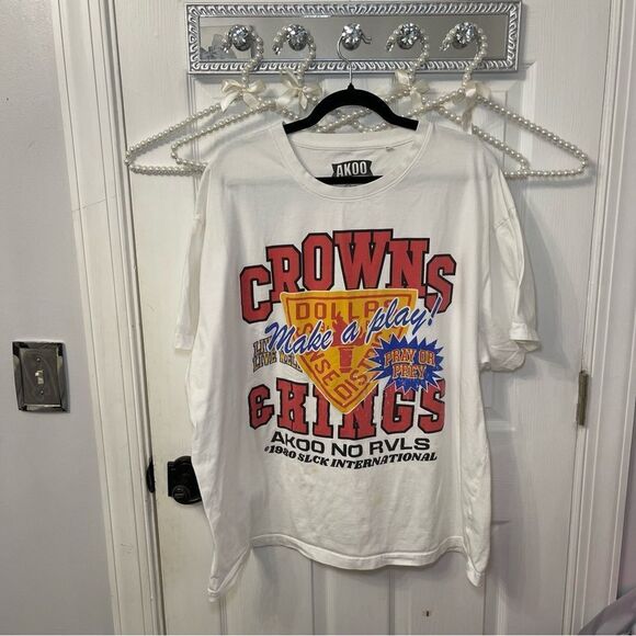 Vintage Crowns & Kings Basketball Akoo Graphic T-Shirt - Picture 1 of 6